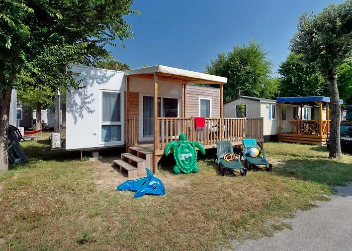 Albatross Mobile Homes On Camping San Francesco 营地