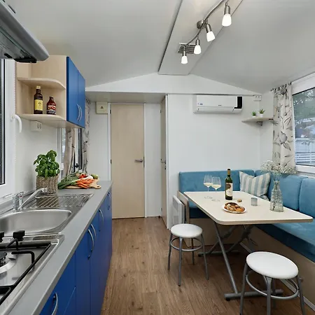 Albatross Mobile Homes On Camping San Francesco *